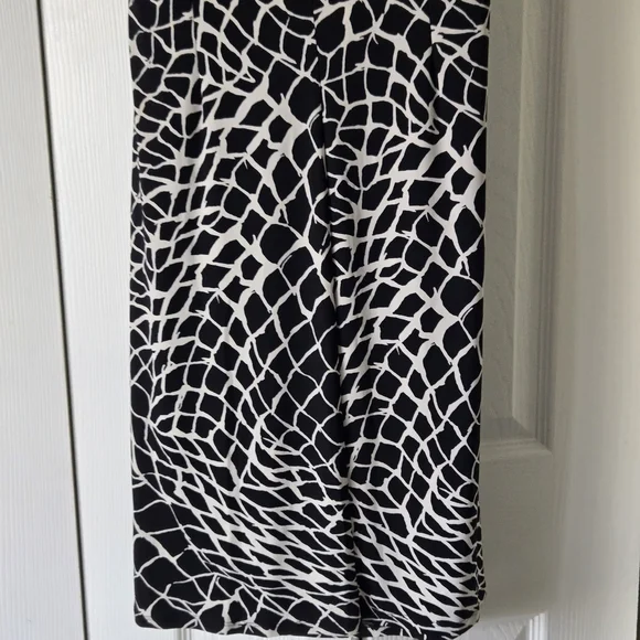 Lauren Ralph Lauren Black and White Patterned Maxi Skirt - Picture 12 of 14